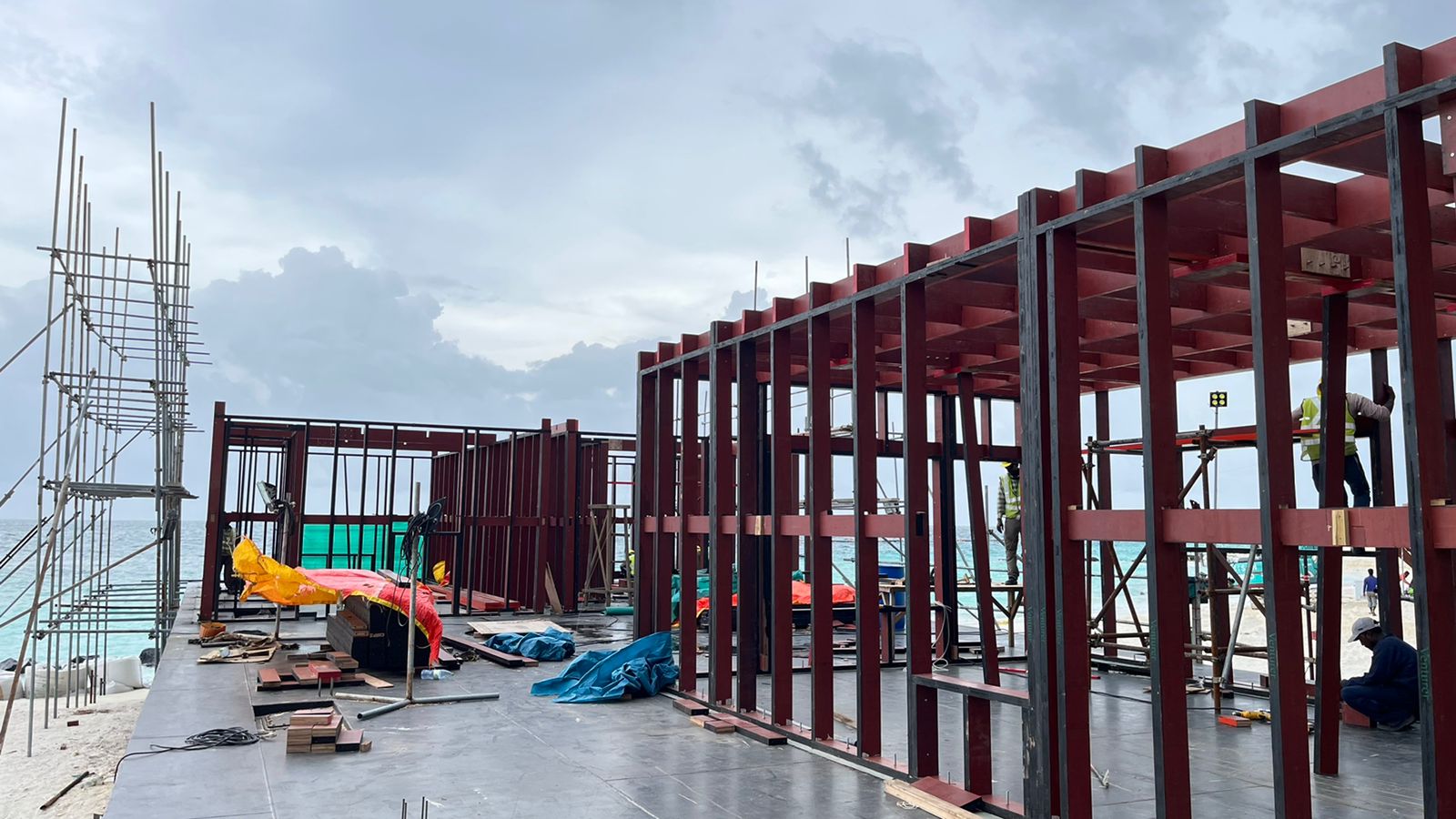 Steel-framed Water Suite superstructure being assembled on the Steel Solution v1.0 platform